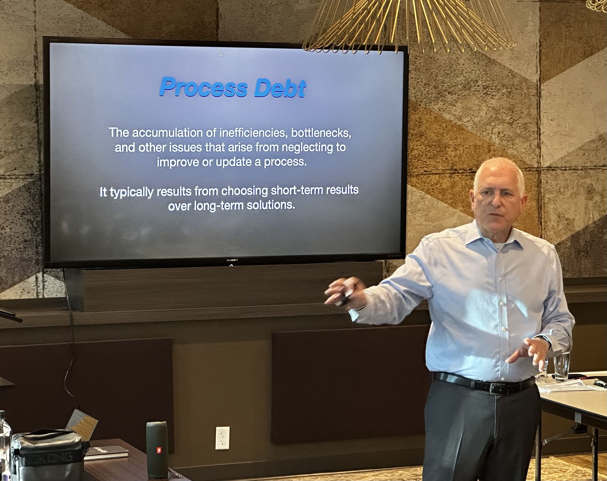 Straightforward-Leadership